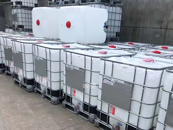 目前峻康IBC吨桶吹塑机已经可以生产从300L-3000L的吨桶